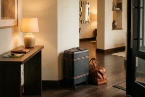 Beneficios y tarifa preferencial para huéspedes en Bogotá: elegancia y confort en cada regreso a Vezra Residences.